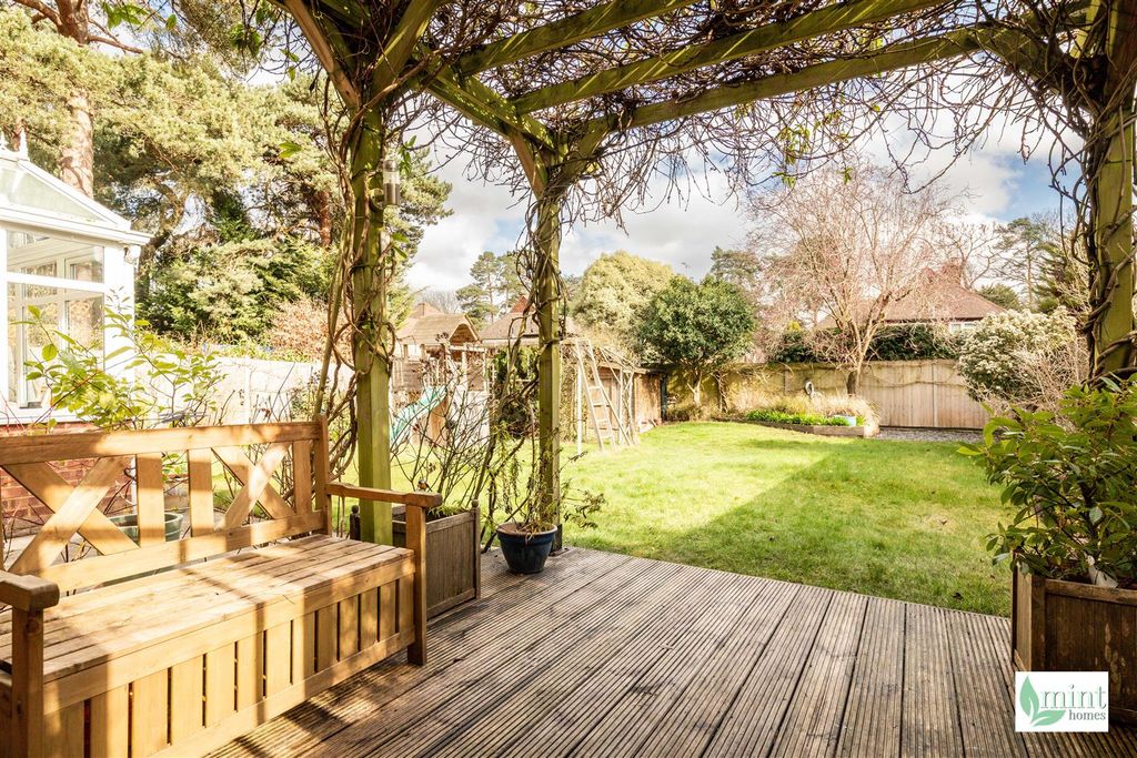 Property photo 3 of 29 Hamilton Avenue - Watermark-43.Jpg