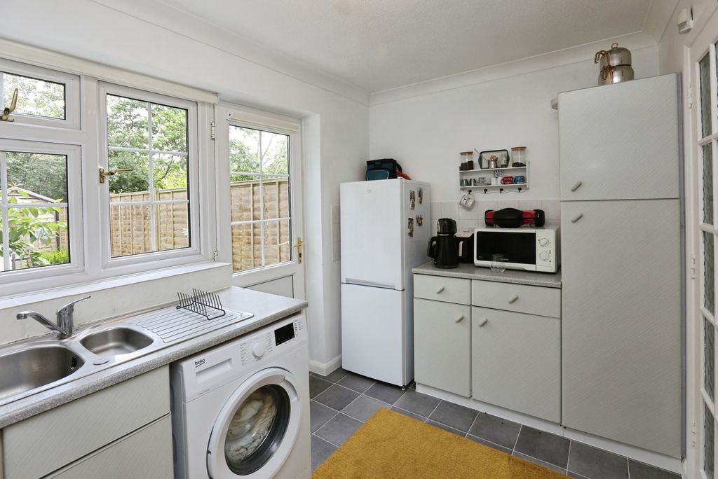 Property photo 3 of 10 Pbox-Img.Jpg