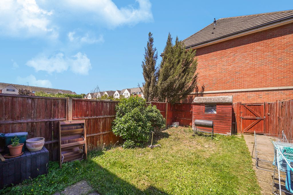Property photo 3 of 24