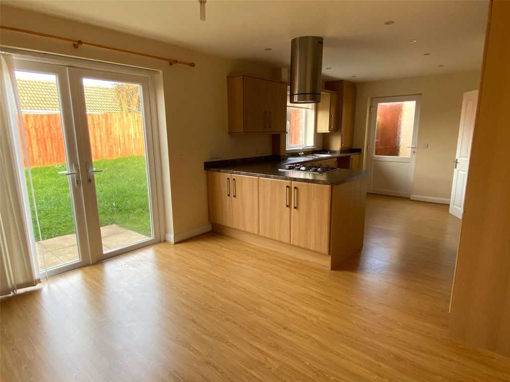 Property photo 2 of 20 Picture No. 06
