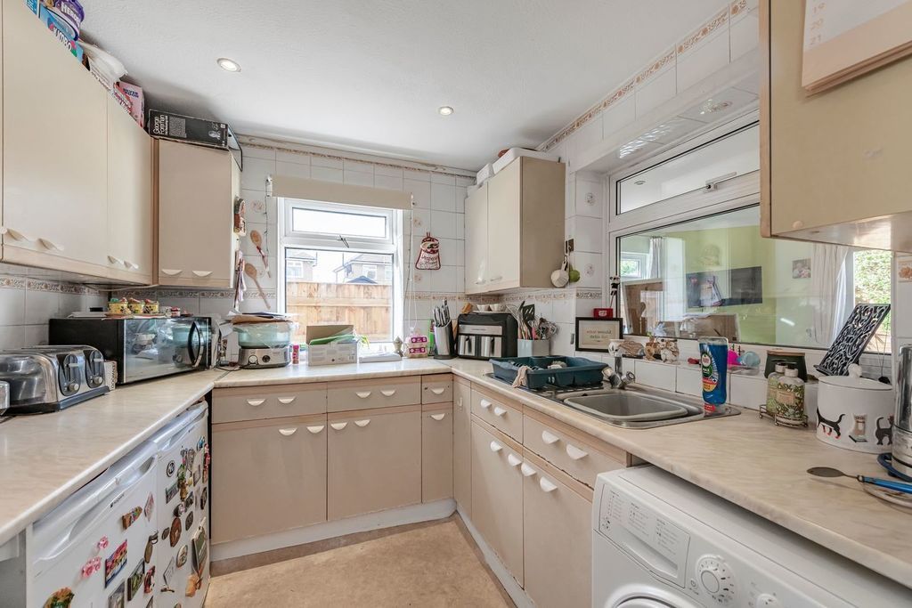 Property photo 2 of 22