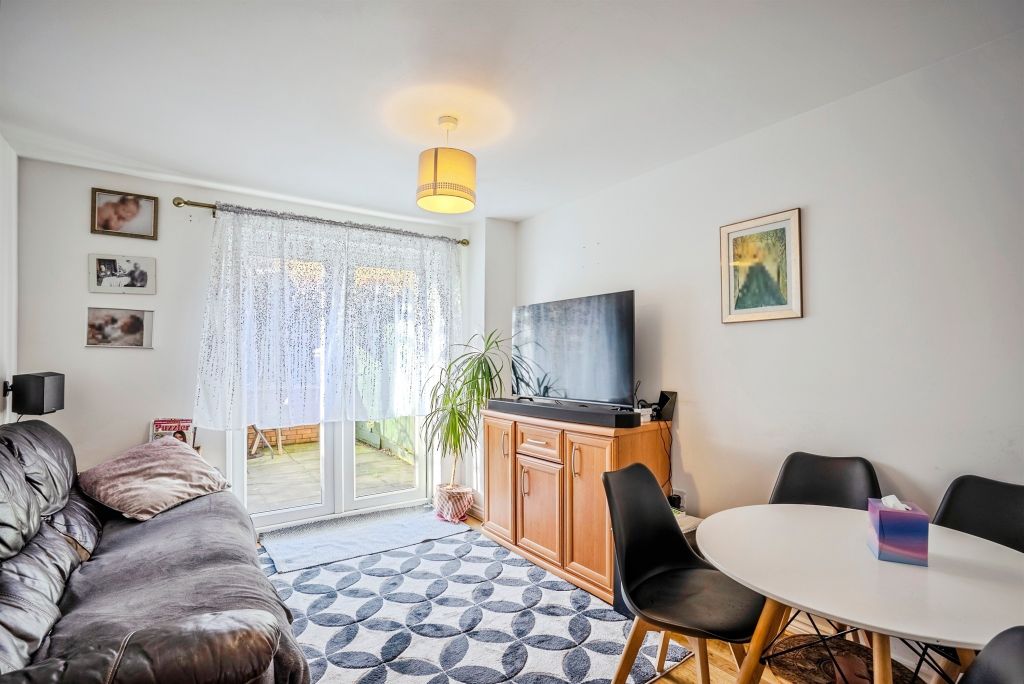 Property photo 3 of 17