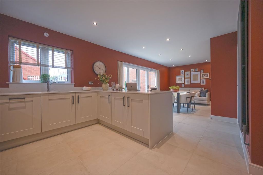 Property photo 2 of 5