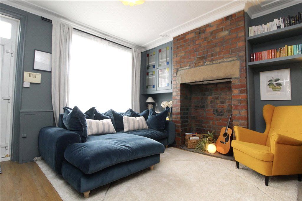 Property photo 2 of 12 Living Room