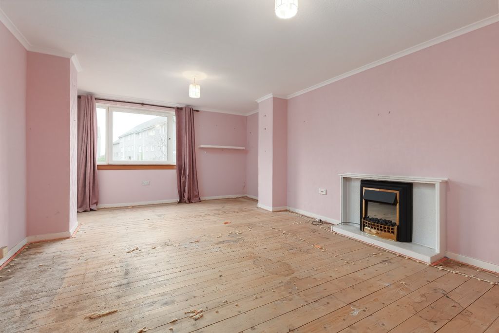 Property photo 2 of 16 Picture No. 15