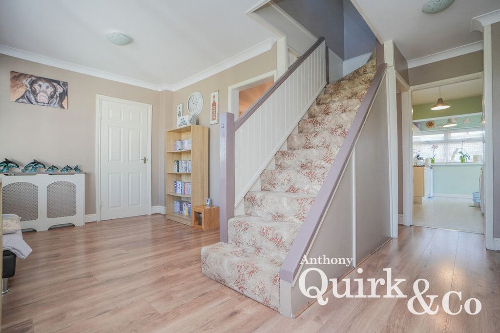 Property photo 3 of 21