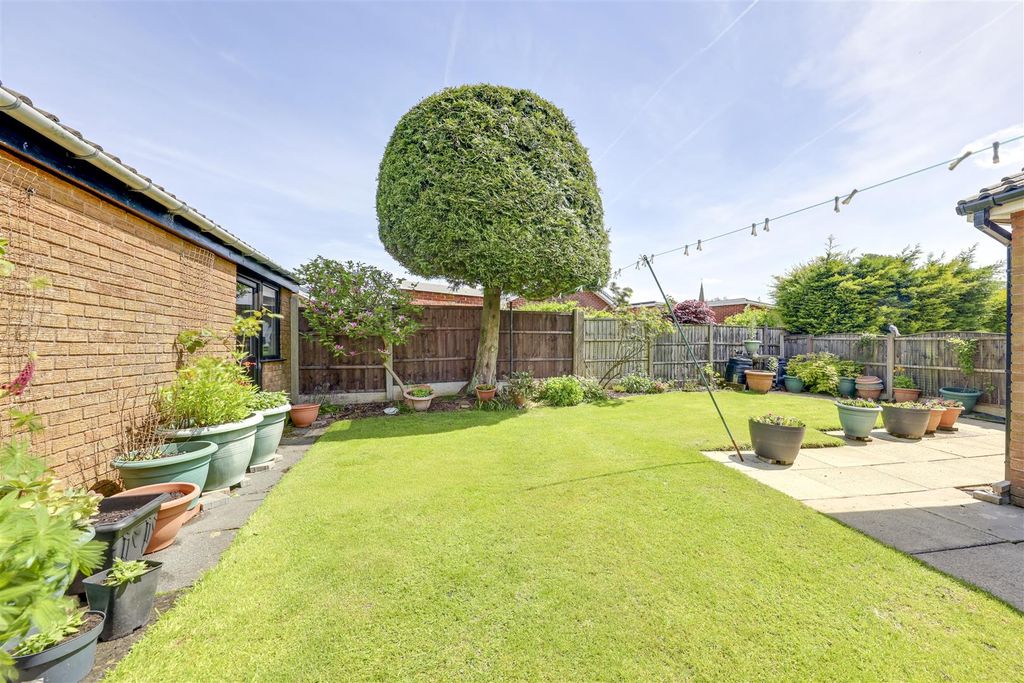 Property photo 2 of 23 Rear Garden