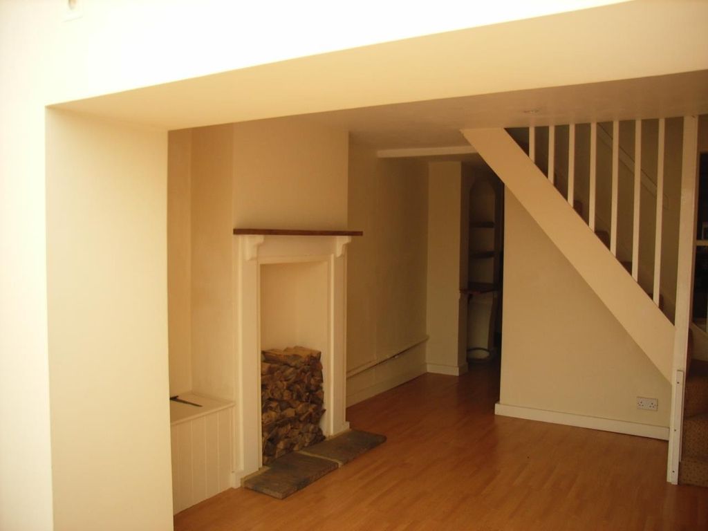 Property photo 3 of 5