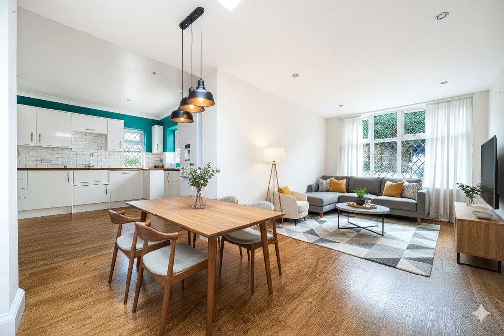 Property photo 3 of 12 Picture No. 24