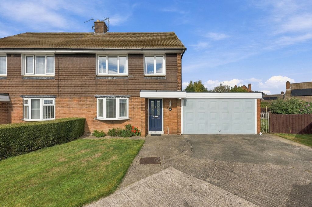 Property photo 1 of 29