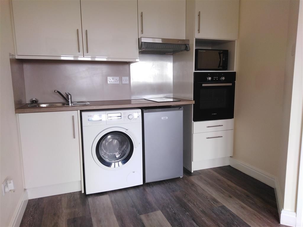 Property photo 3 of 9 Balcony