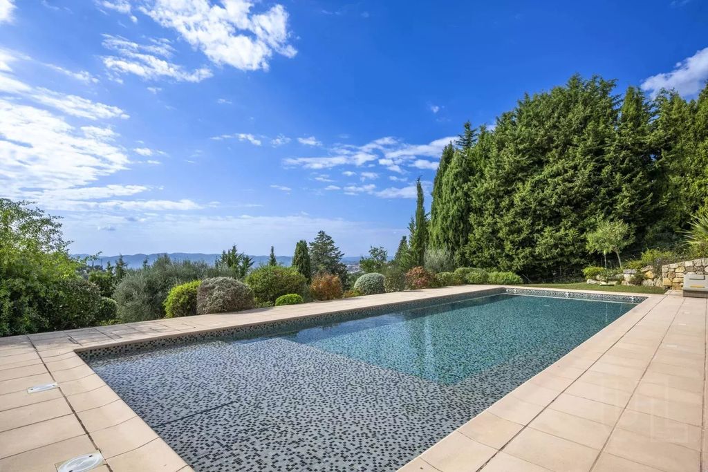 Property photo 2 of 29