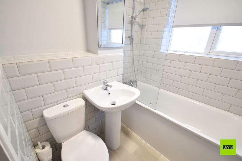 Property photo 2 of 8 Photo 8