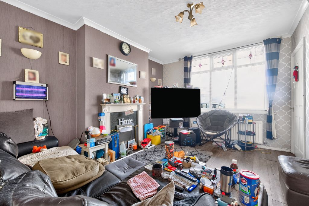 Property photo 2 of 20