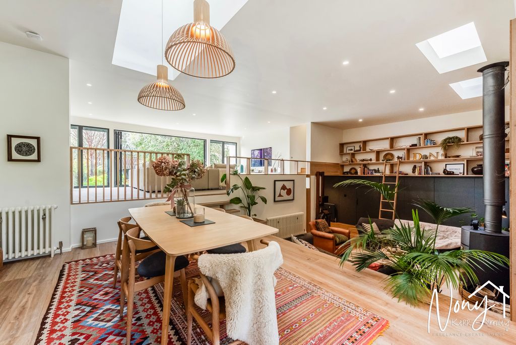 Property photo 2 of 34 Ph28_6509535 - Copy