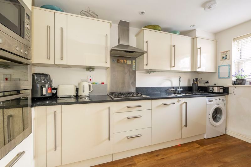 Property photo 3 of 17 Photo 20