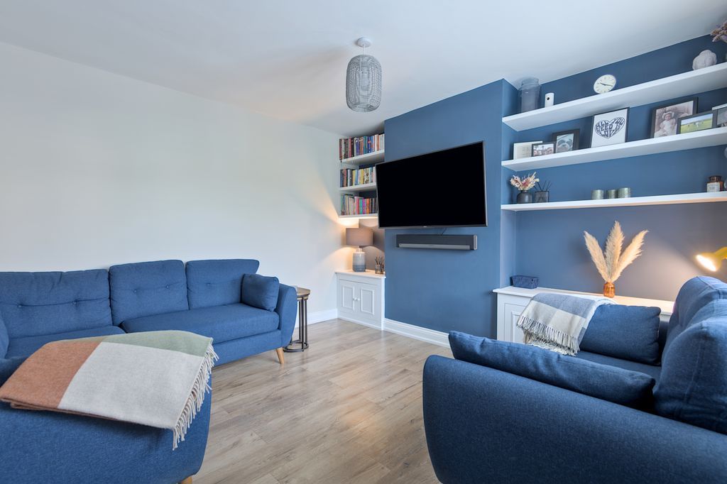 Property photo 3 of 18 Photo 27