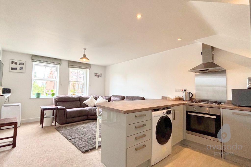 Property photo 2 of 13 4285954