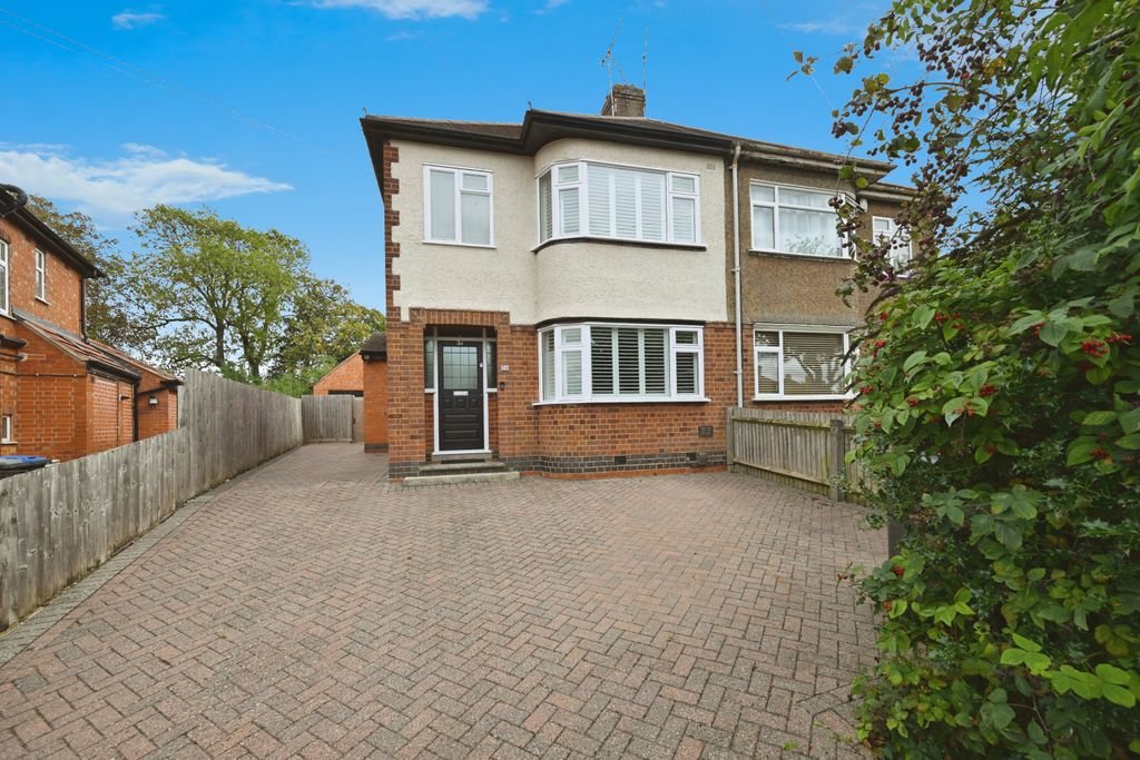 Property photo 1 of 23