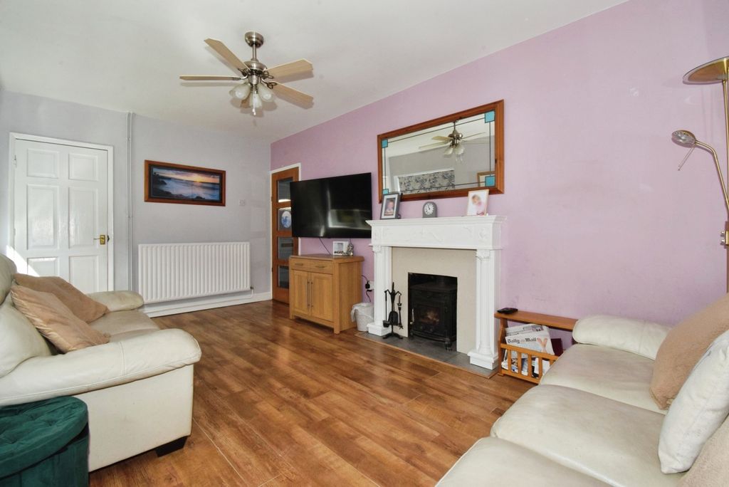Property photo 2 of 17 Pbox-Img.Jpg