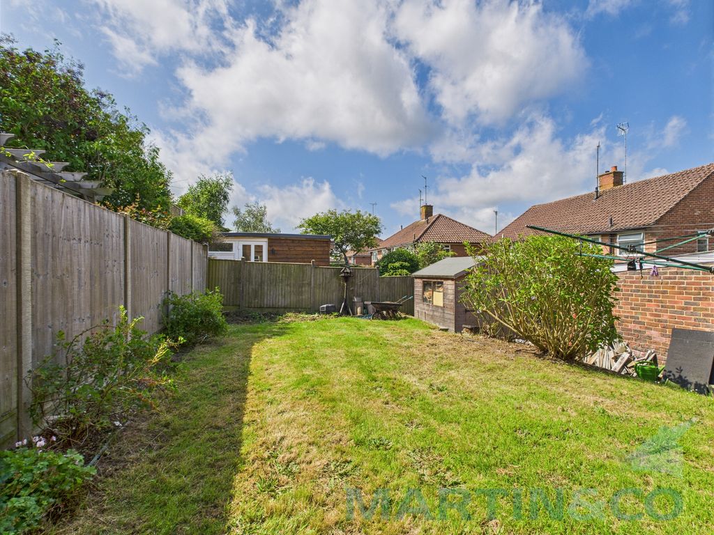 Property photo 3 of 7 Cam01059G0-Pr0275-Still001