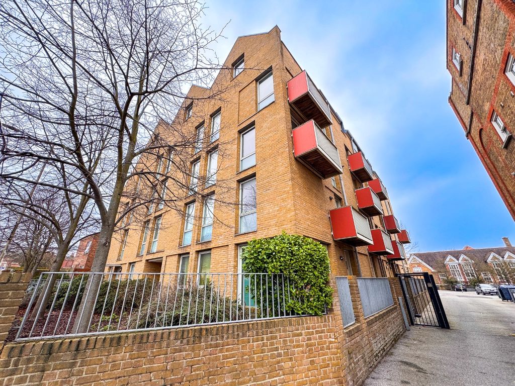 Property photo 3 of 10 4728676