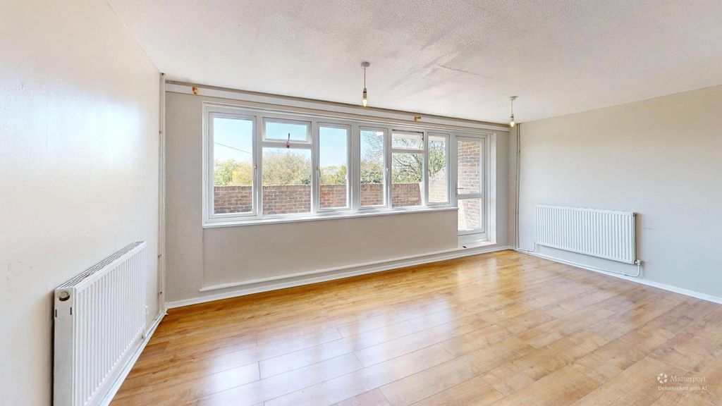 Property photo 1 of 12 Main Image