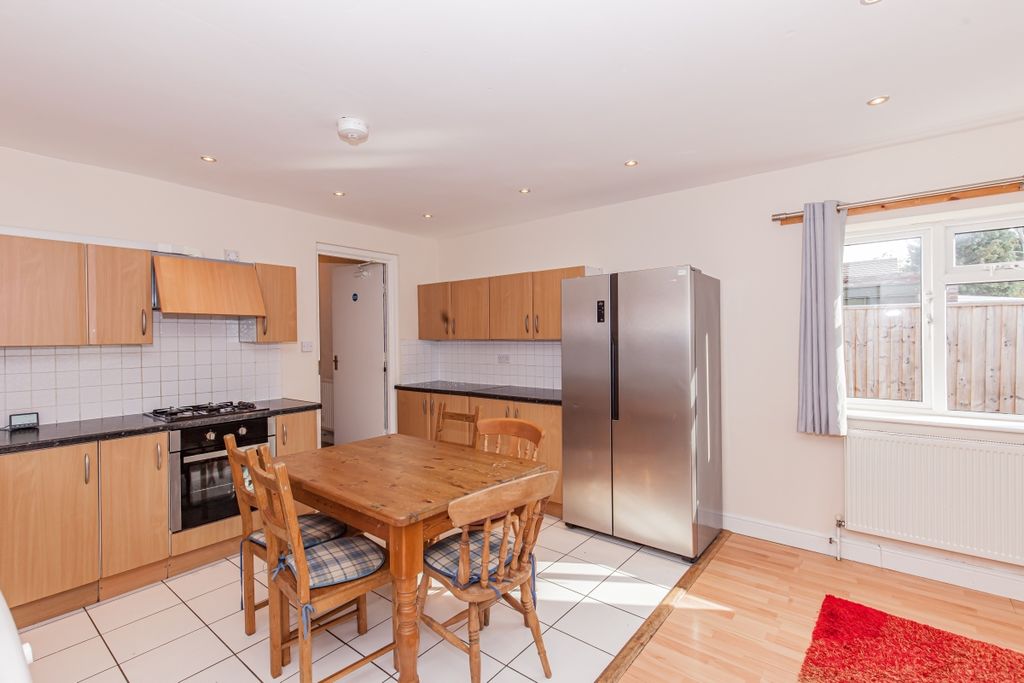 Property photo 2 of 12 142143