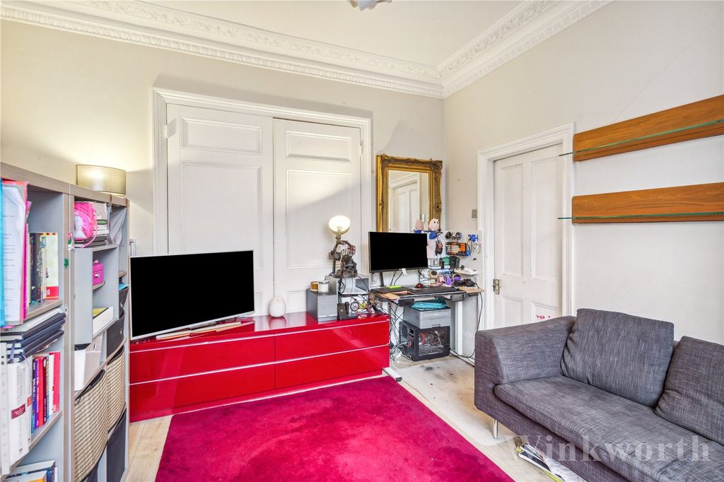 Property photo 3 of 14 Picture No. 01