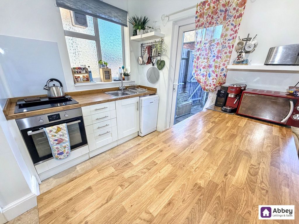 Property photo 3 of 10 Kitchen/Diner