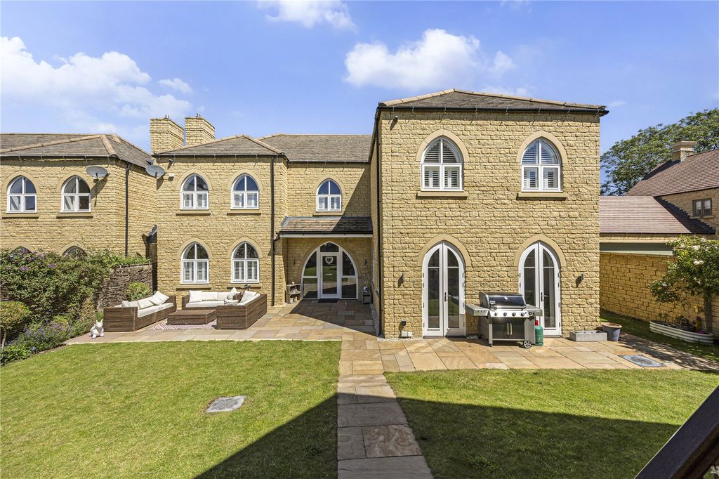 Property photo 1 of 16 Picture No. 35