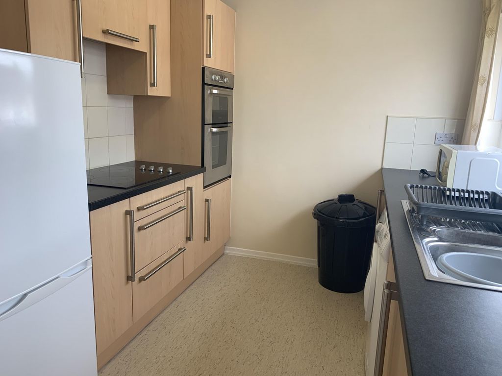 Property photo 1 of 11 (Main)
