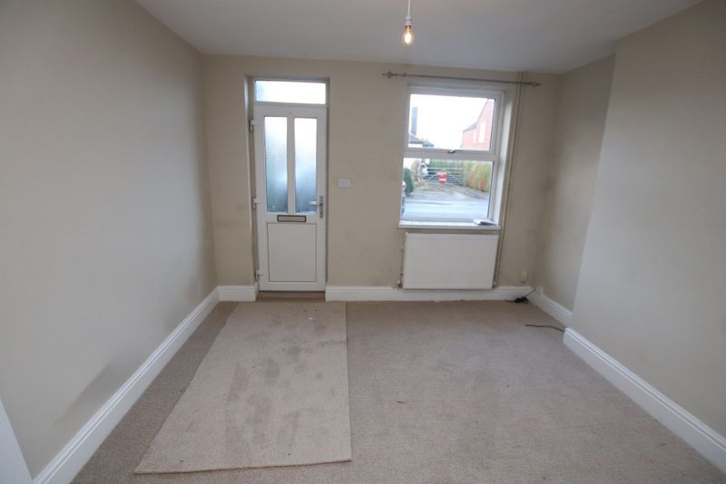 Property photo 2 of 12 Lounge