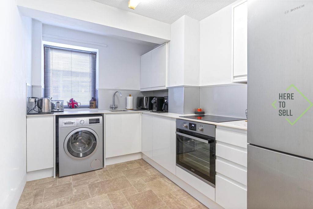 Property photo 3 of 11 Dsc00139