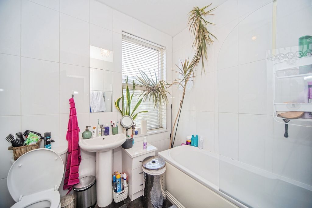 Property photo 2 of 21 Pbox-Img.Jpg