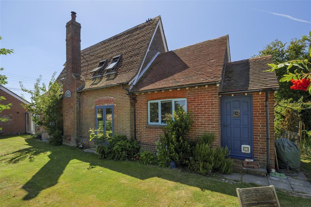 Property photo 2 of 32