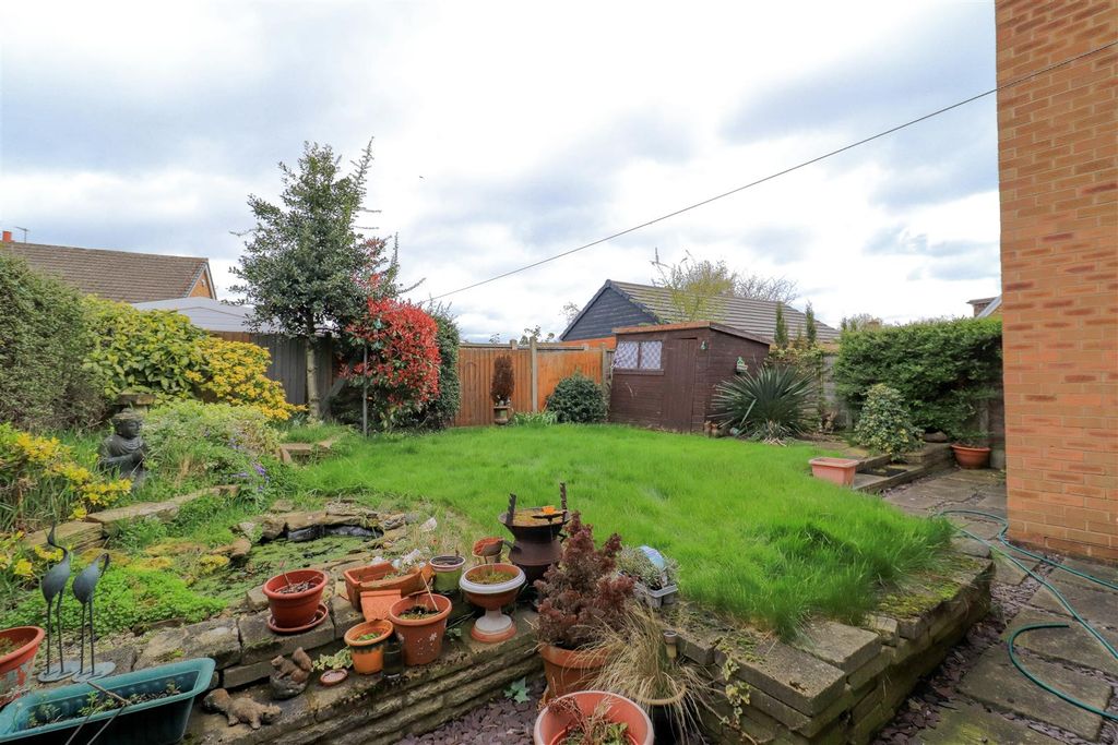 Property photo 1 of 14 Outside