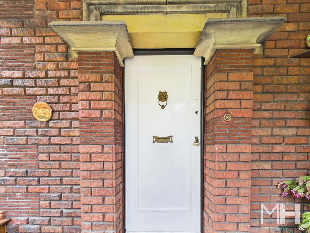 Property photo 3 of 35 Front (Exterior)
