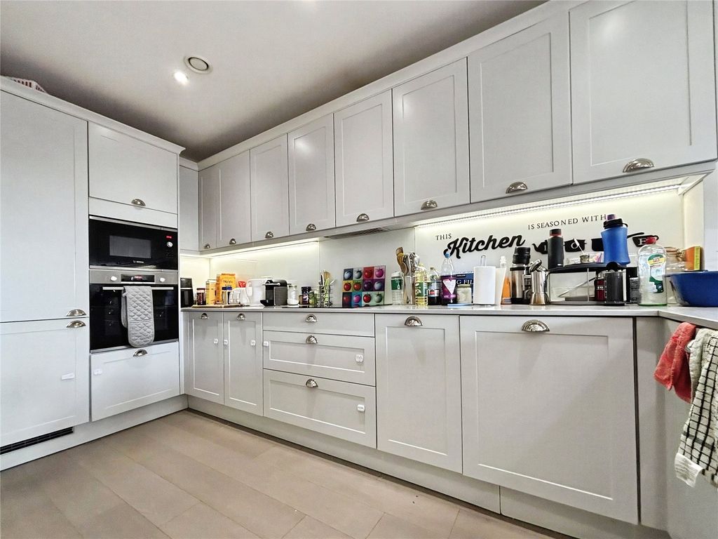 Property photo 2 of 15 Picture No. 37