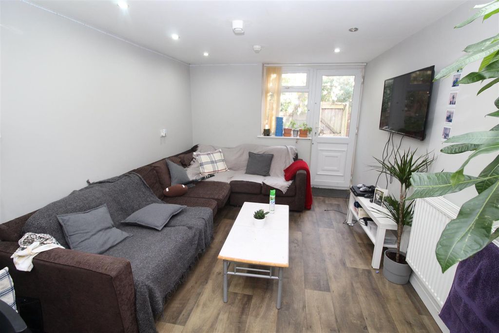 Property photo 3 of 27 Img_4046.Jpg