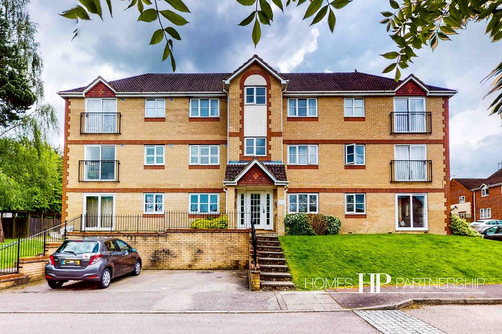 Property photo 1 of 9