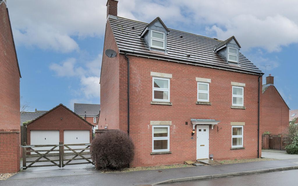 Property photo 1 of 20 P1067514-Edit.Jpg