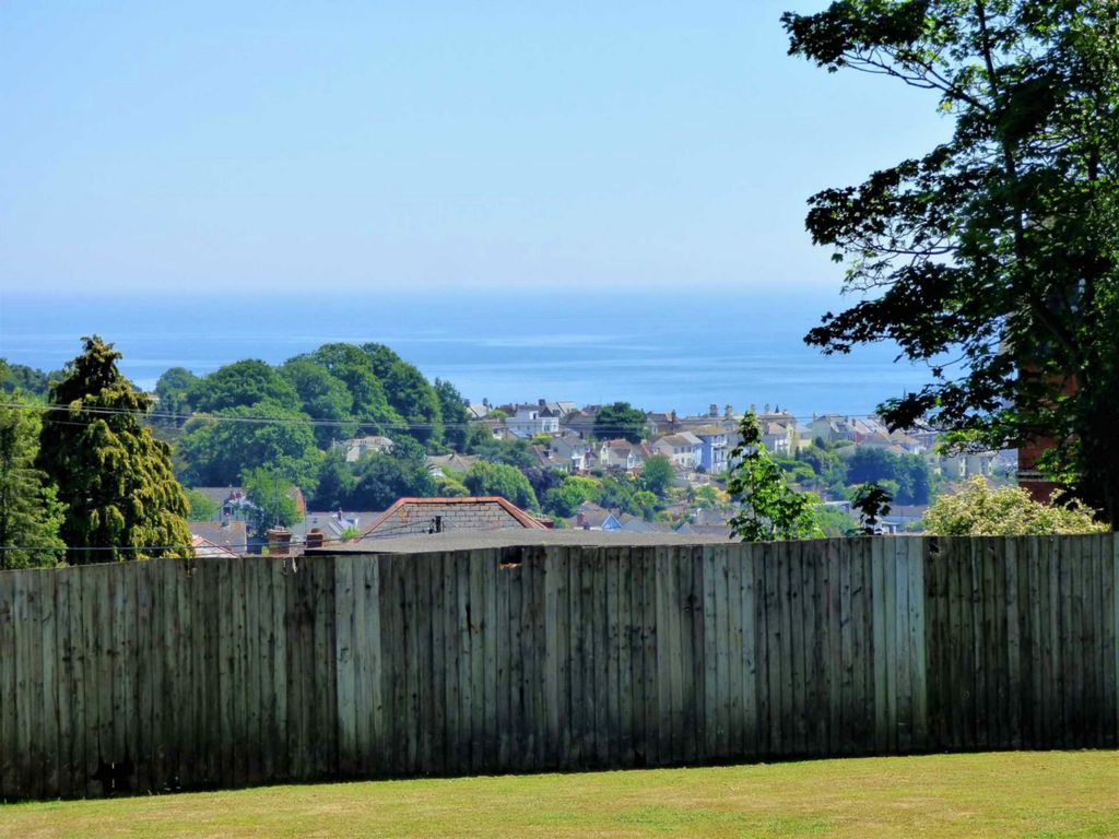 Property photo 3 of 14