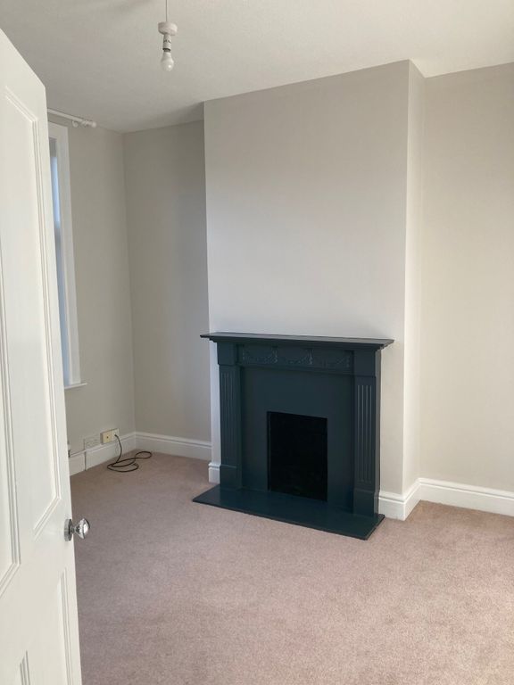 Property photo 2 of 7 B