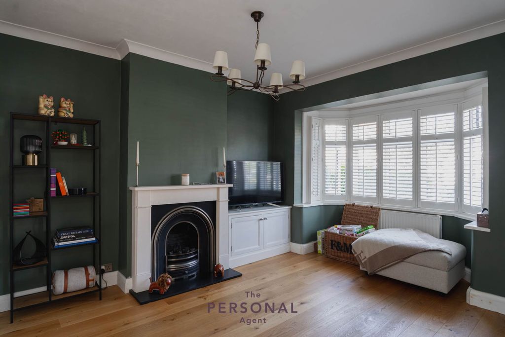 Property photo 2 of 13