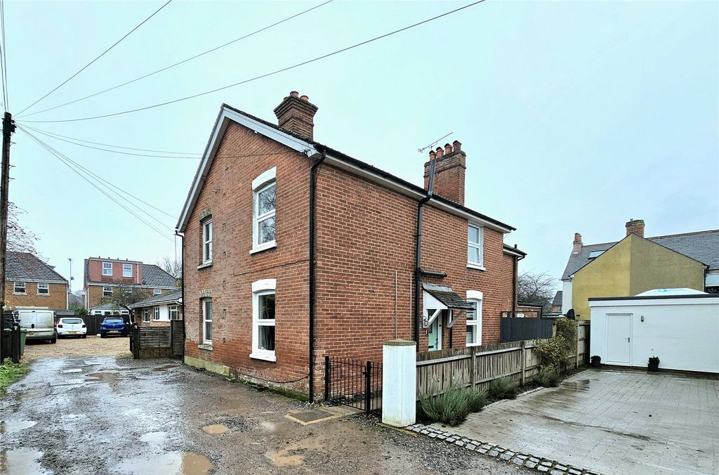 Property photo 1 of 14 Picture No. 19