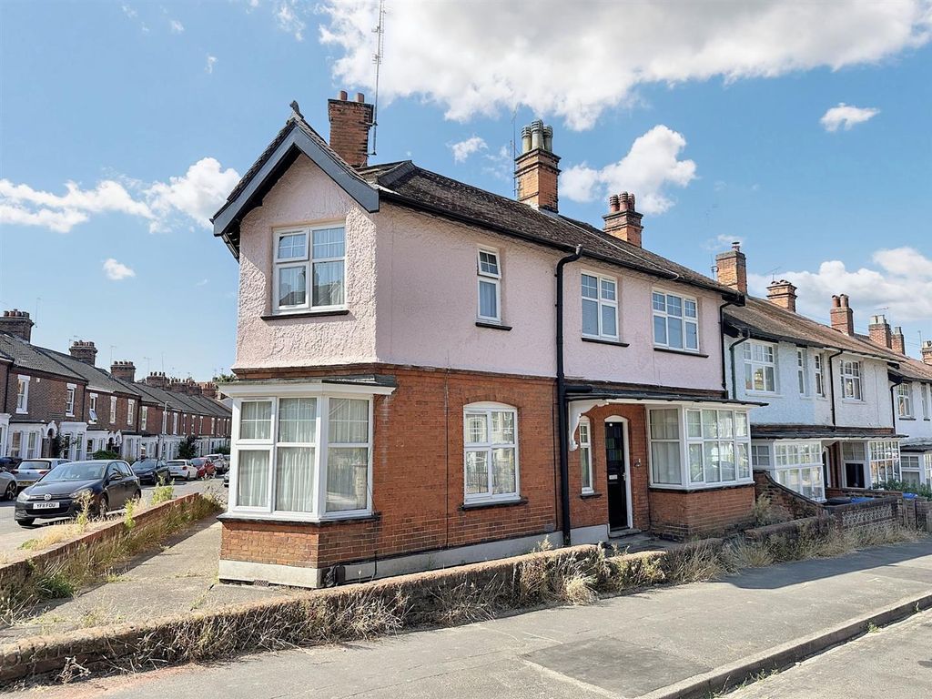 Property photo 1 of 6 7Dbvxnh-Nkaamvcp40Ujaa.Jpg