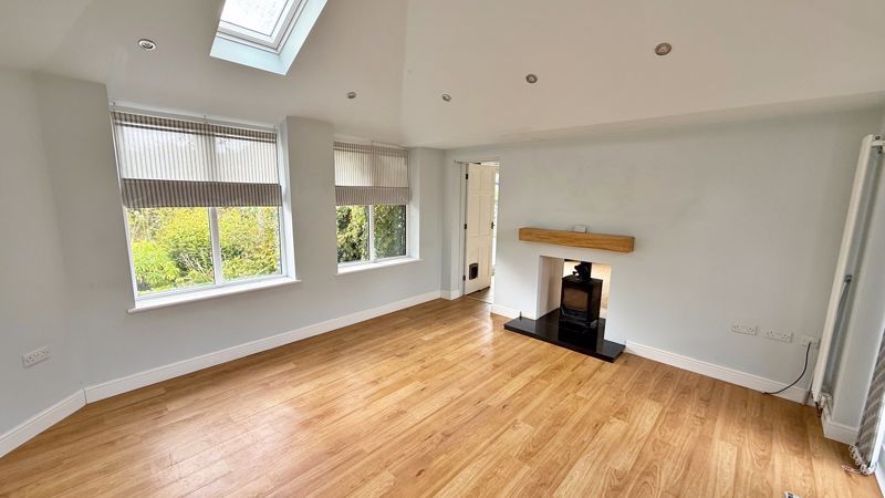 Property photo 2 of 16 Photo 12