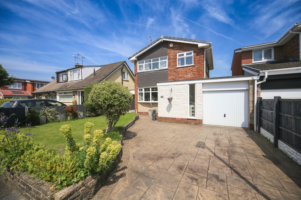 Property photo 1 of 21