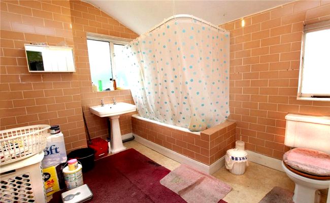 Property photo 2 of 6